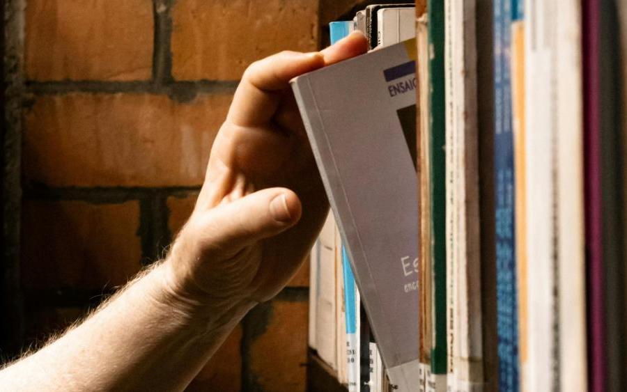 Ryan Gosling zachraňuje lidstvo? Kniha Spasitel vás zničí i dojme