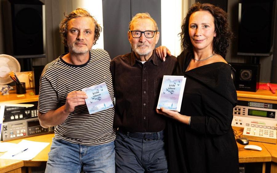 Herecká rodina Frejových se našla v audioknize Jeřábi táhnou na jih