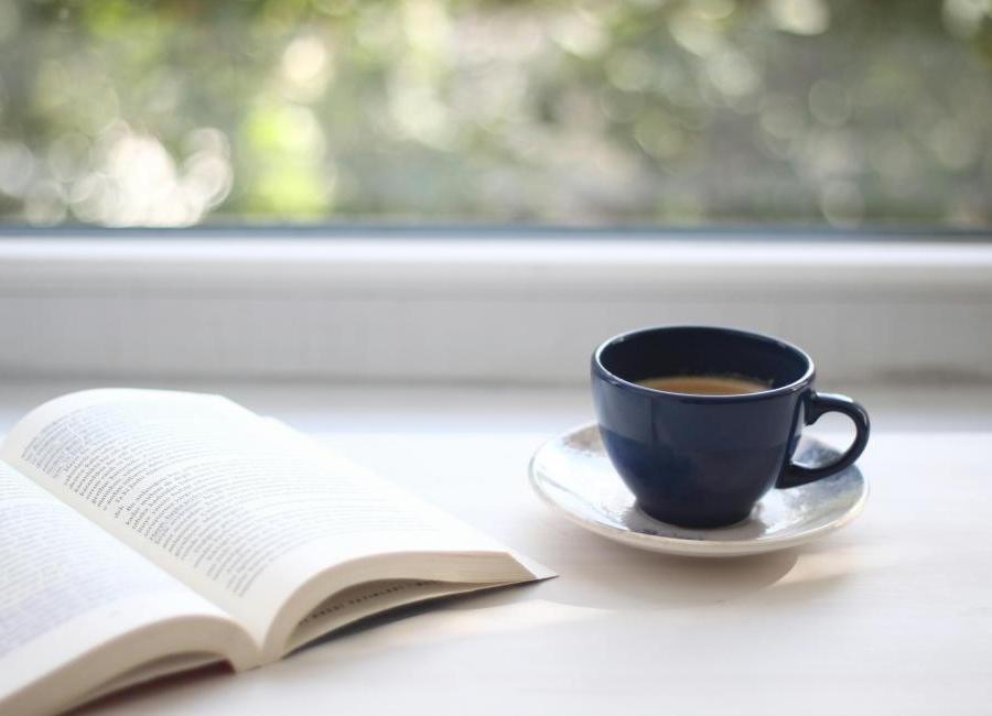 Příběhy, které bolí i léčí: Tyto knihy vás přimějí zastavit se